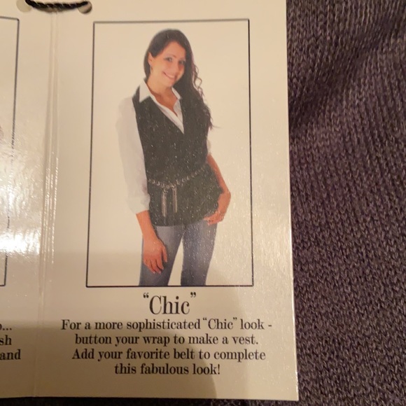 THE BORDEAUX Wear 4 Ways Poncho Vest Sleeves Sweater Wrap - Picture 9 of 12